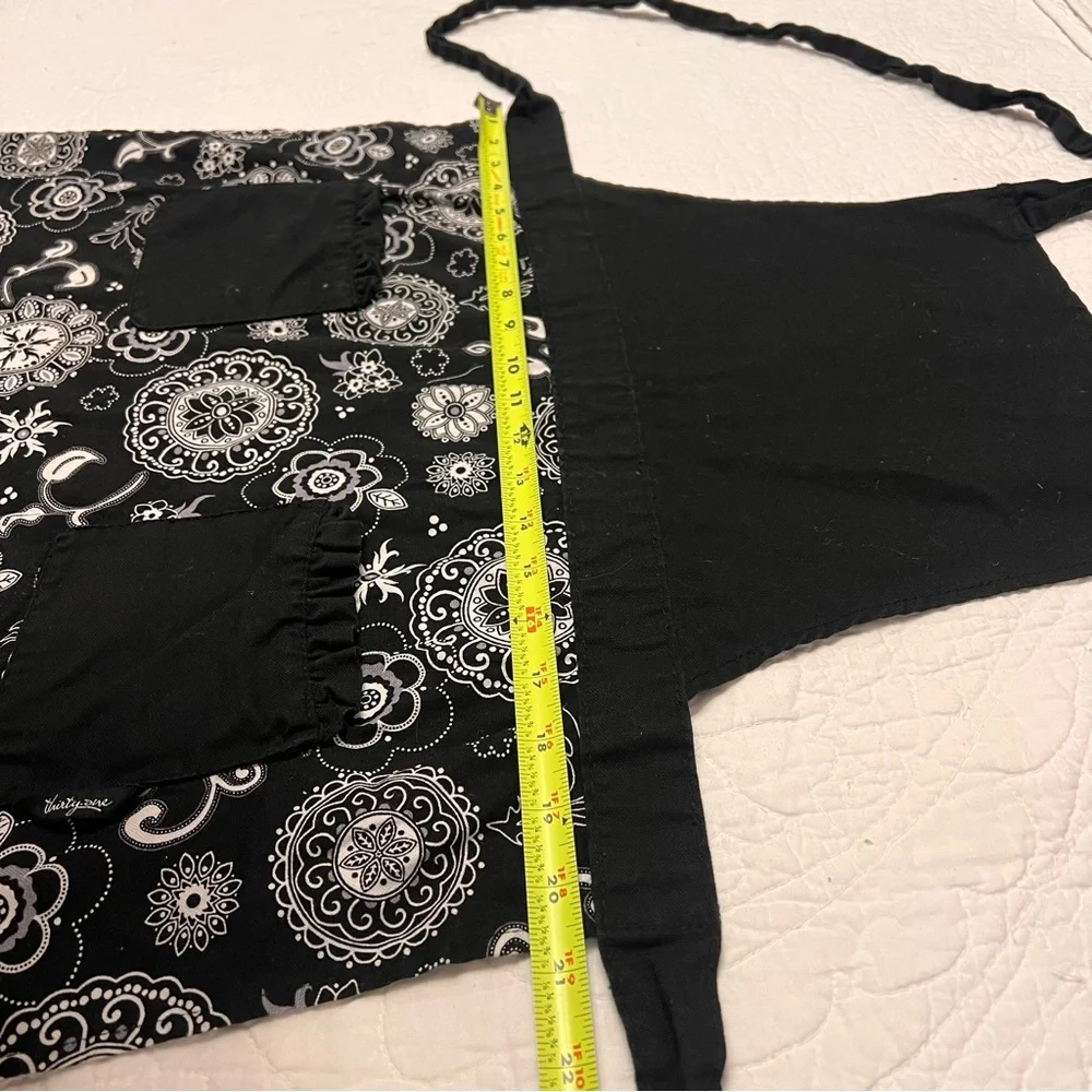 Thirty-One Black Cotton Mandala Print Kitchen Apron Women’s One Size new cond
